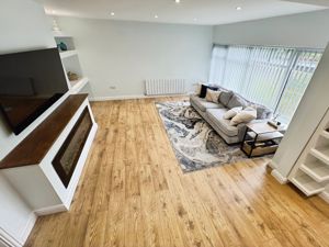 Lounge- click for photo gallery